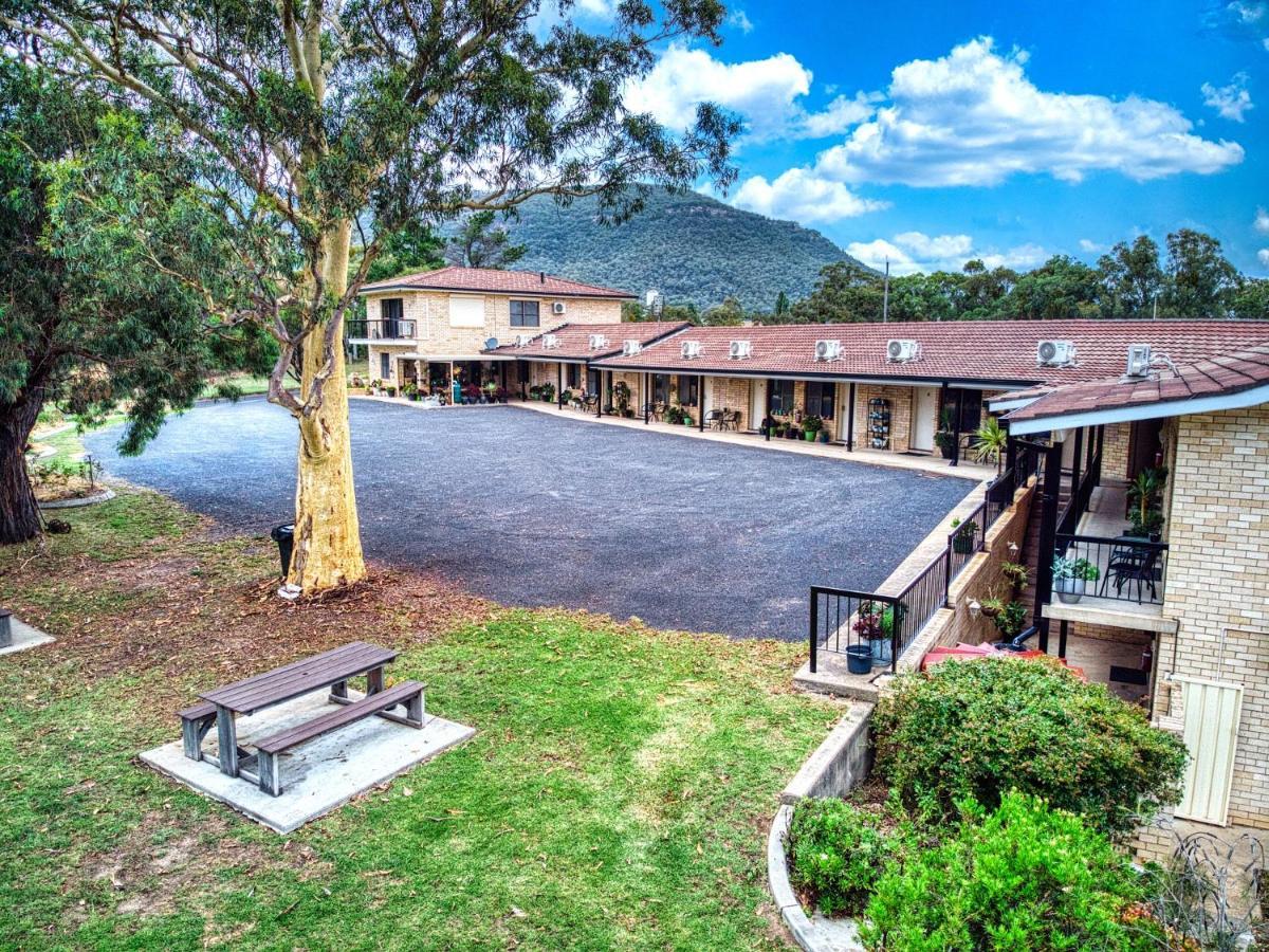 Kandos Fairways Motel 外观 照片